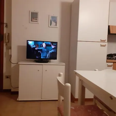 Familiare Spazioso E Completo Vicino Al Mare